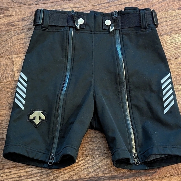 Descente softshell training Ski Shorts Winter snowpants Half pants Y 12 W XS/S - Picture 4 of 11